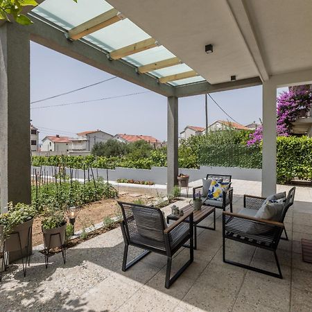 Citrus Accommodation Kastela Exterior photo