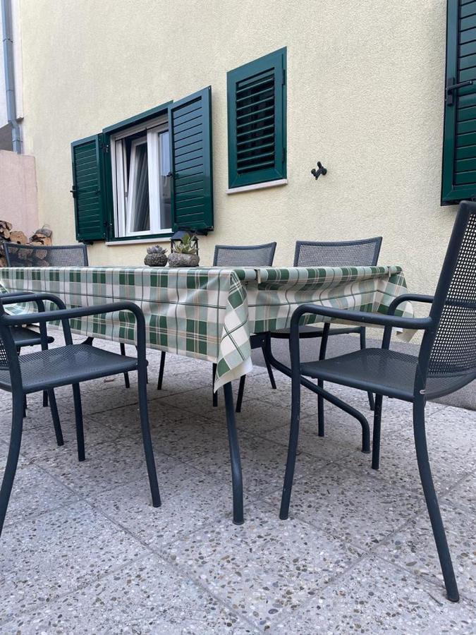 Citrus Accommodation Kastela Exterior photo