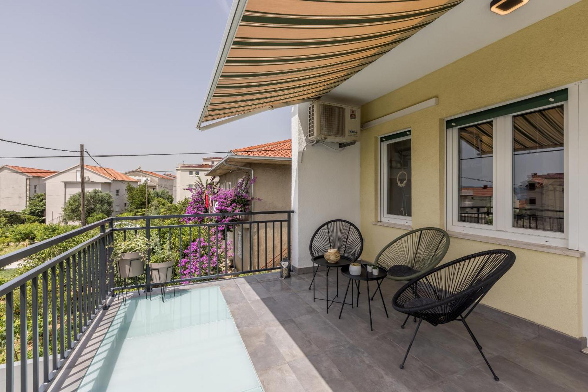 Citrus Accommodation Kastela Exterior photo